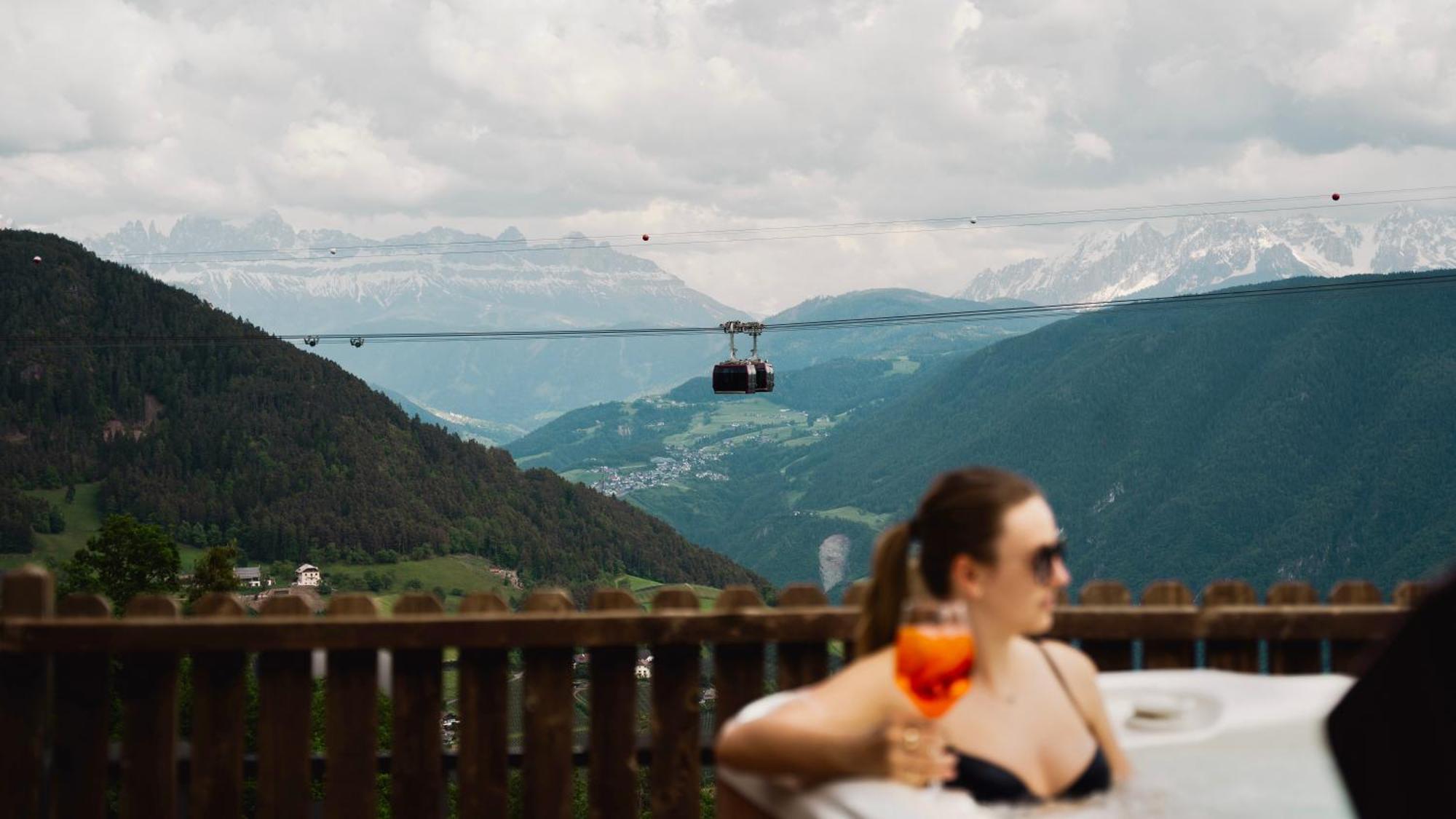 Chalet Grumer Suites&Spa Soprabolzano Luaran gambar